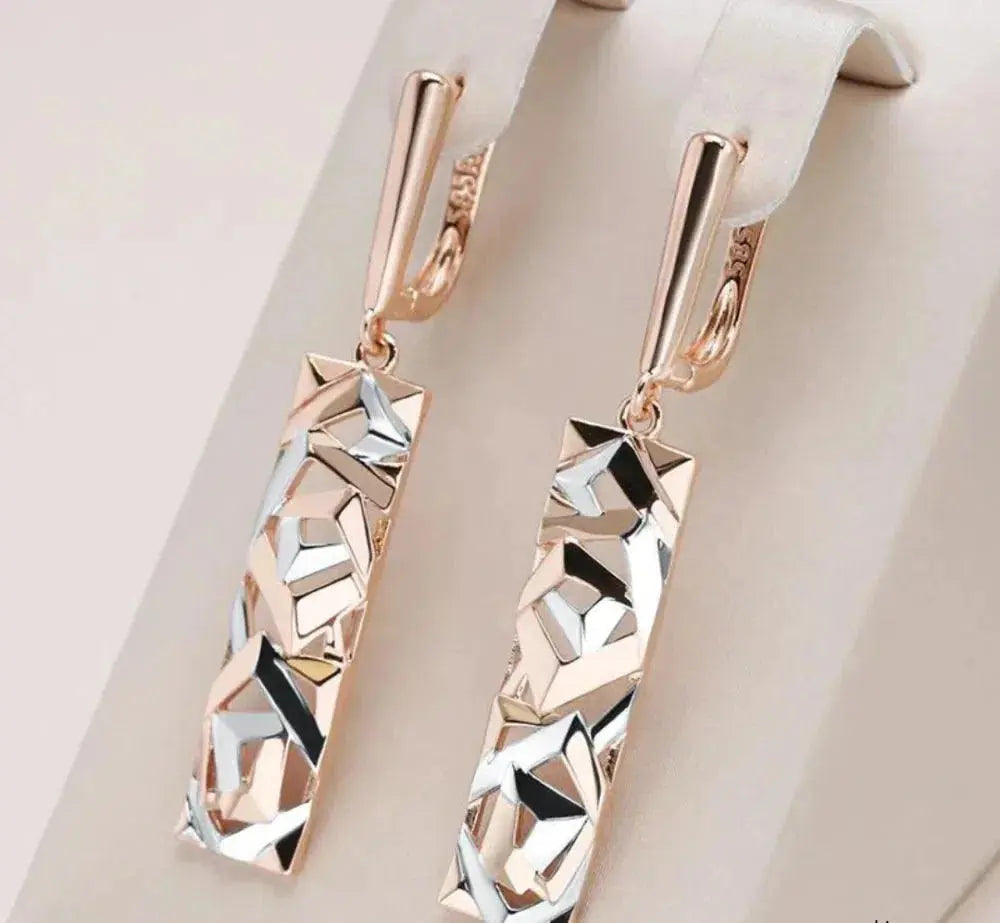 Elegant rectangular golden earrings