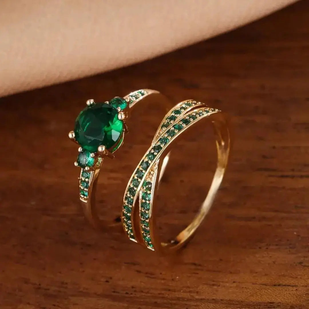 Elegant Rings made of Green Golden