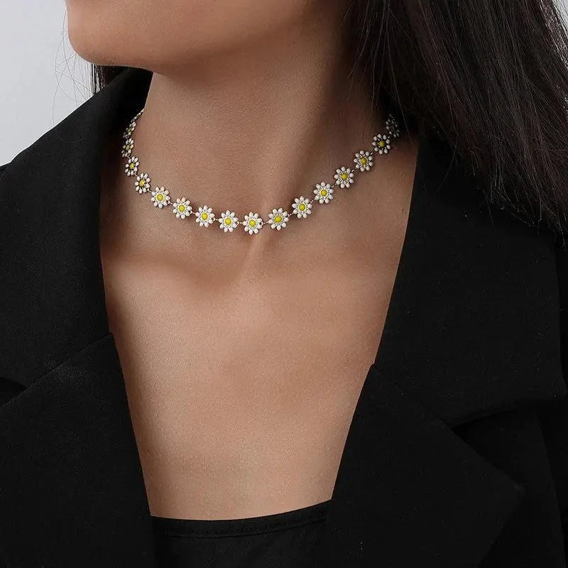 Daisy Necklace