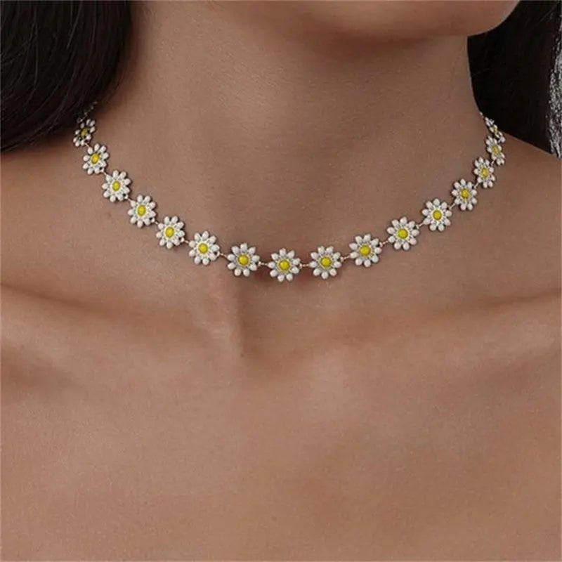Daisy Necklace