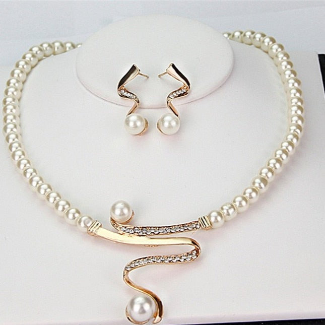 Natural Pearls Necklace + Earrings Set
