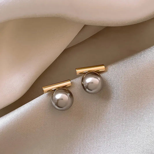 Elegant Dark Pearl Earrings in Golden