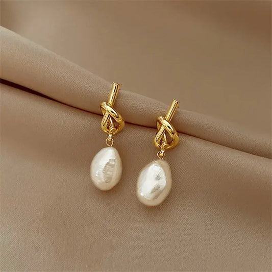 Elegant Baroque Pearl Earrings Golden