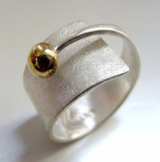 Vintage Open Golden Bead Silver Ring